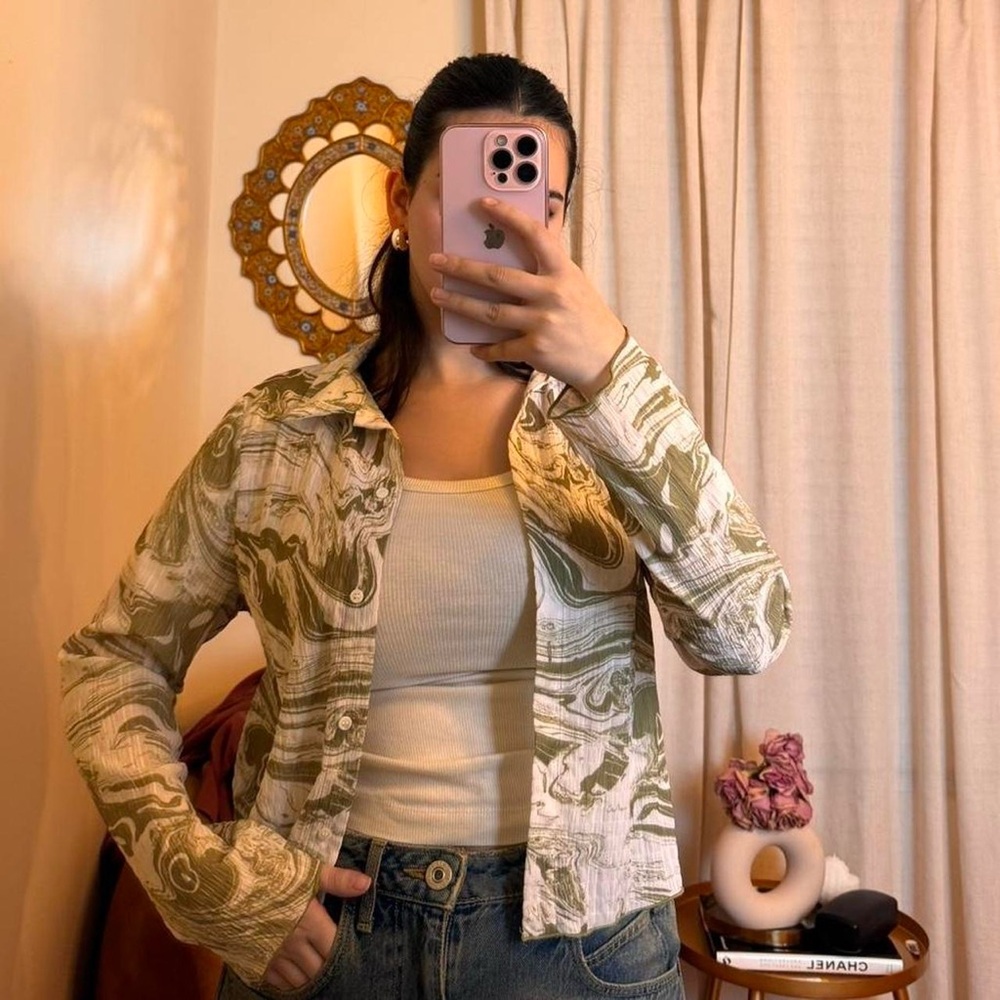 Primark button up green with cream 
Size 10 fits like an 8